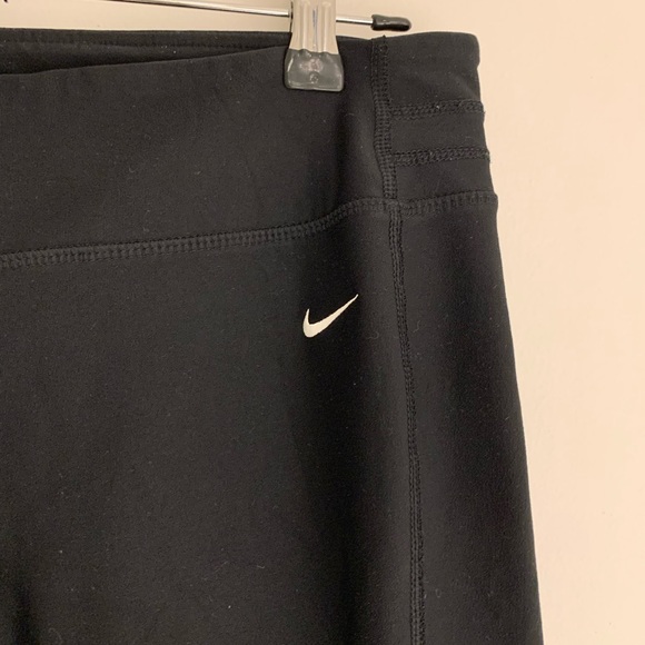 NIKE women’s cropped leggings - Picture 2 of 4